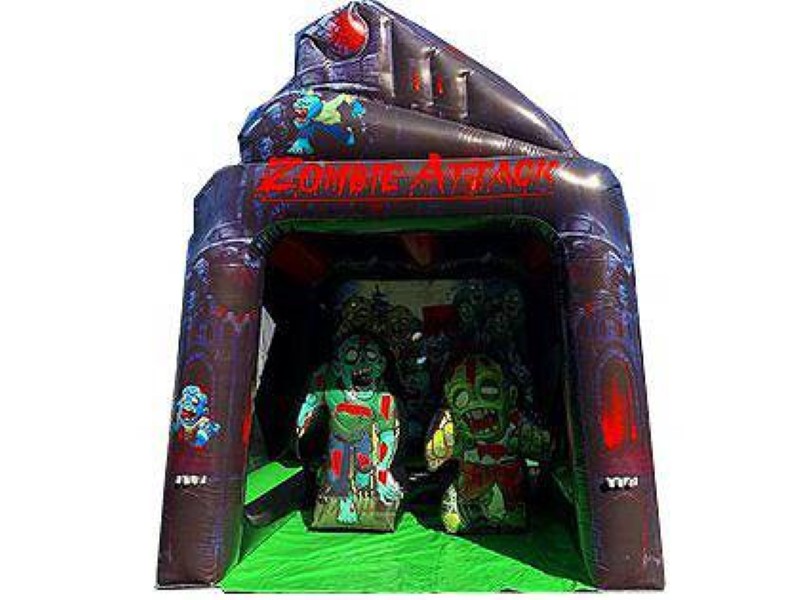 ゾンビアタックゲームを熊本でレンタル!ハロウィン・商業施設イベント・子ども会に【弓矢と斧で退治するエアー遊具】